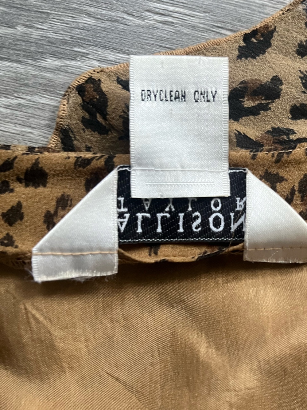 Allison Joy Leopard Print Brown Ruffle V Neck 100% Silk Size 3X Animal Lined Fun - Picture 4 of 10